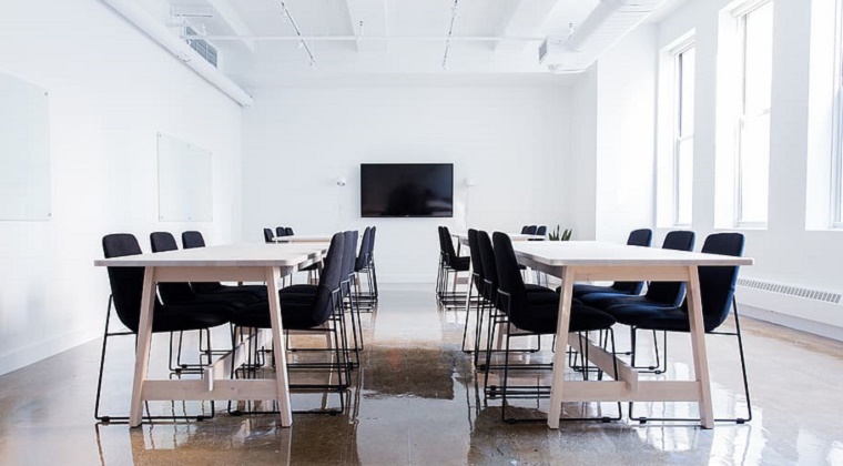 1573715800786369.jpg white-meeting-room-business-office-table.jpg